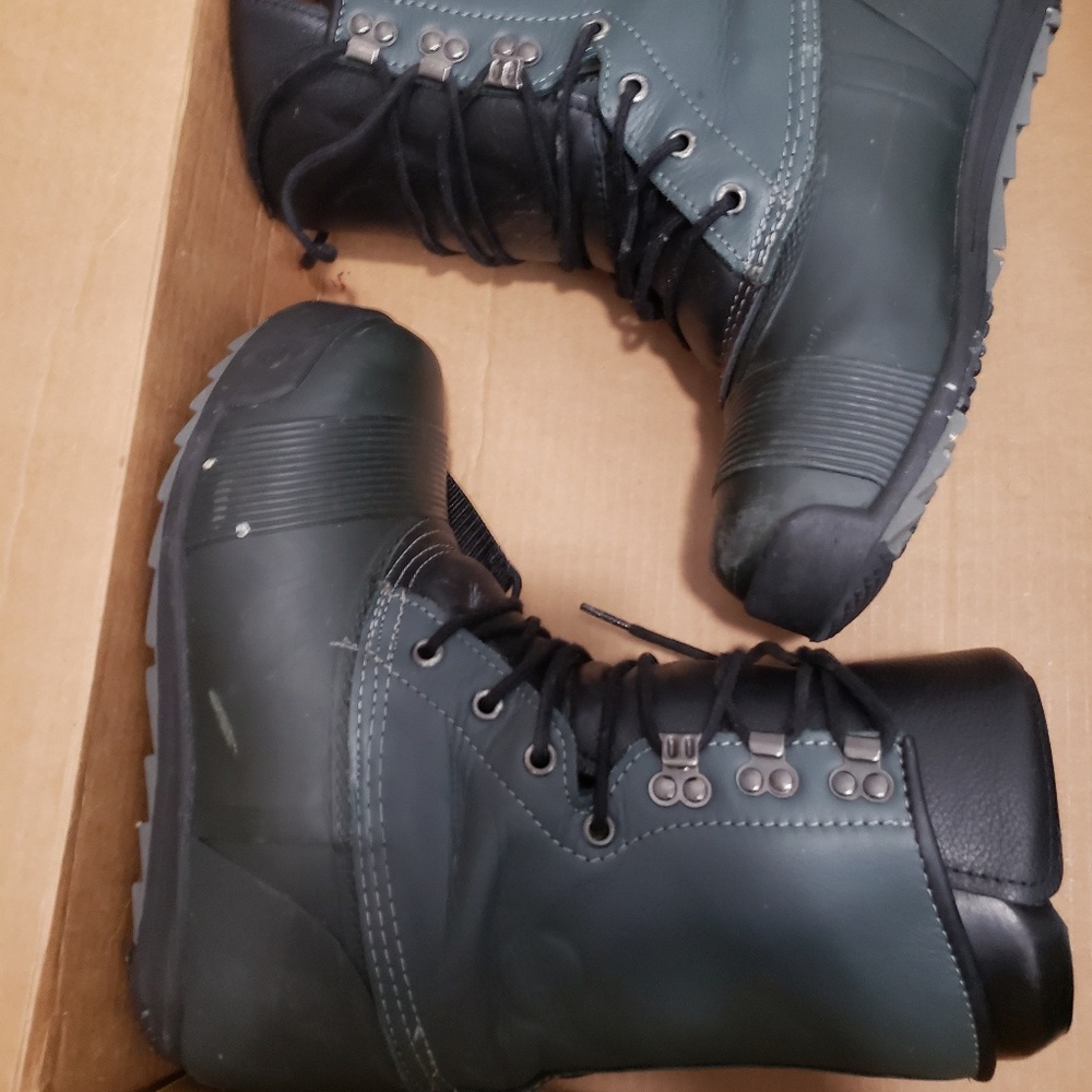 Burton snowboard boots